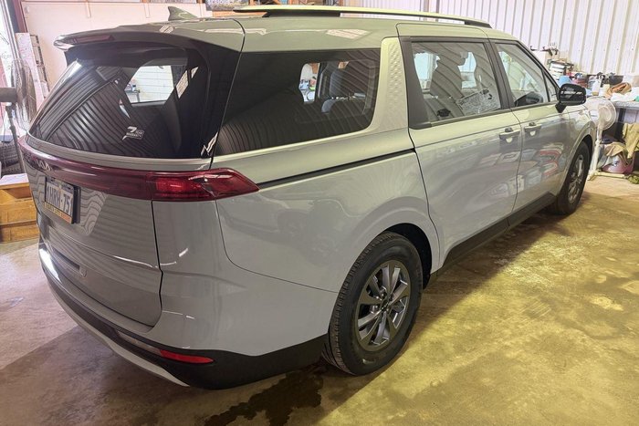 2022 Kia Carnival S
