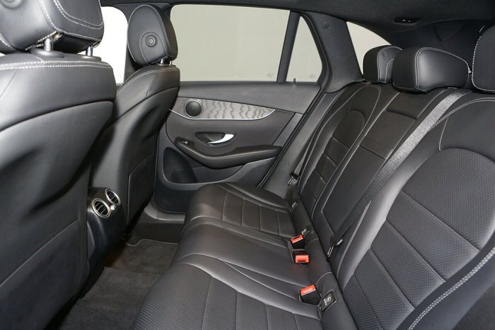 2022 Mercedes-Benz GLC-Class GLC300