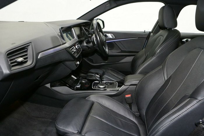 2022 BMW 2 Series 220i M Sport