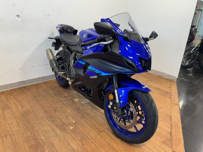 2024 Yamaha YZF-R7LA BLUE