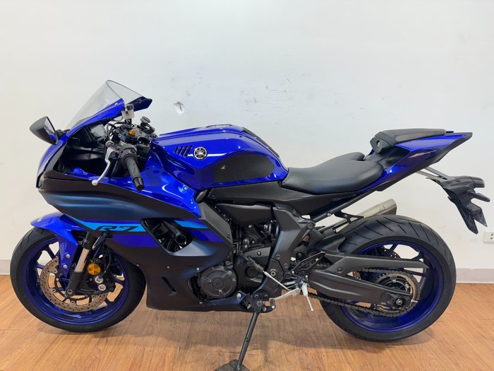 2024 Yamaha YZF-R7LA BLUE