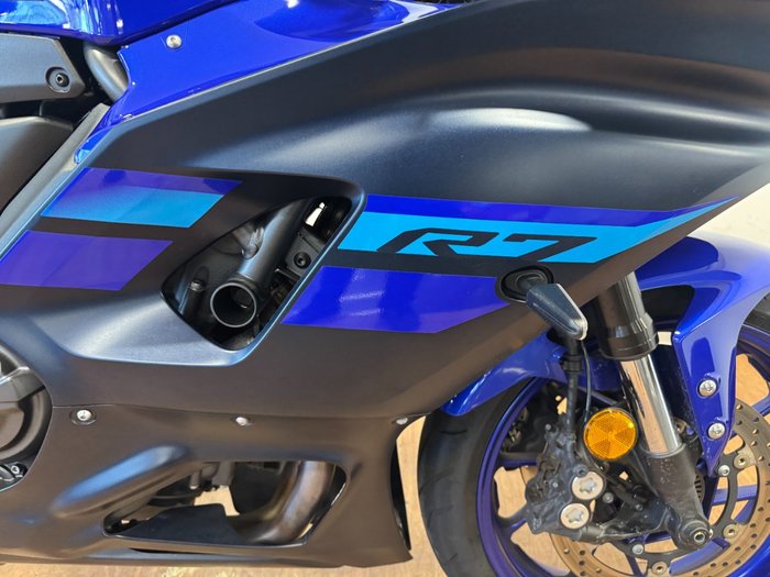 2024 Yamaha YZF-R7LA BLUE