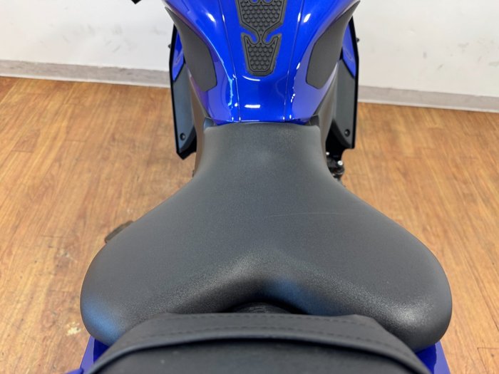 2024 Yamaha YZF-R7LA BLUE