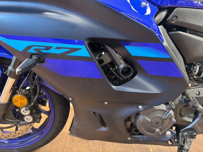 2024 Yamaha YZF-R7LA BLUE