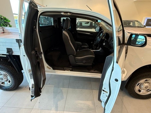 2017 HOLDEN COLORADO