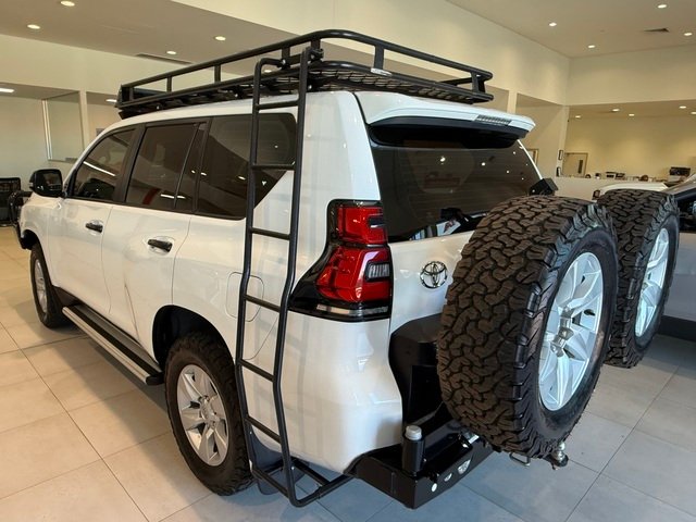 2021 Toyota Prado