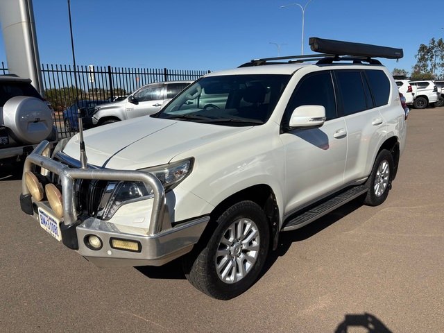 2016 TOYOTA LANDCRUISER