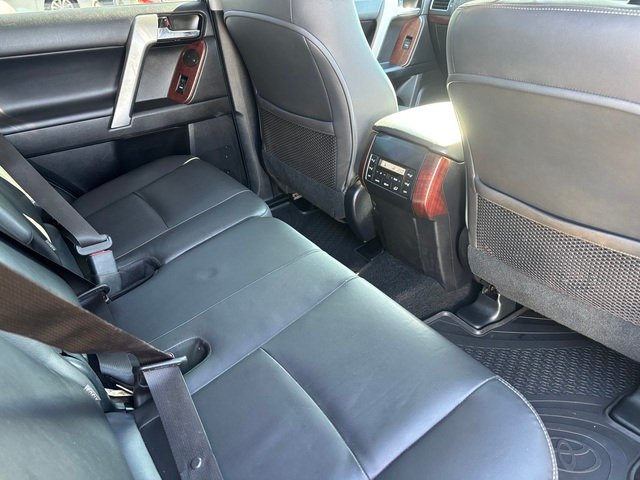 2016 TOYOTA LANDCRUISER