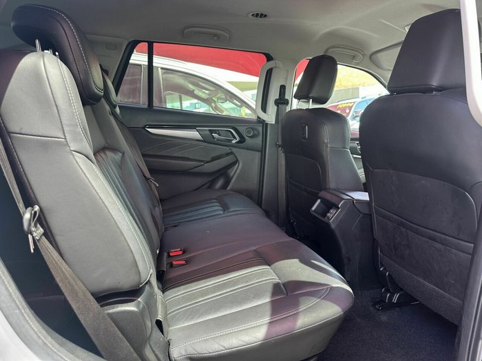 2022 Isuzu MU-X LS-T