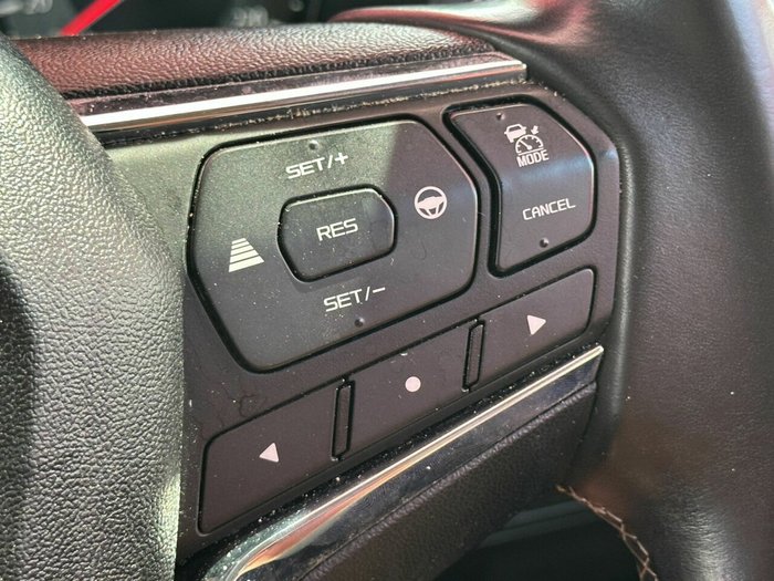 2022 Isuzu MU-X LS-T