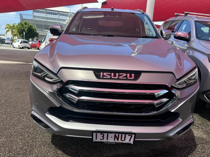 2022 Isuzu MU-X LS-T