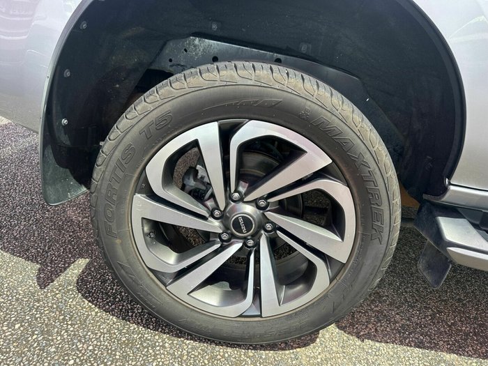 2022 Isuzu MU-X LS-T