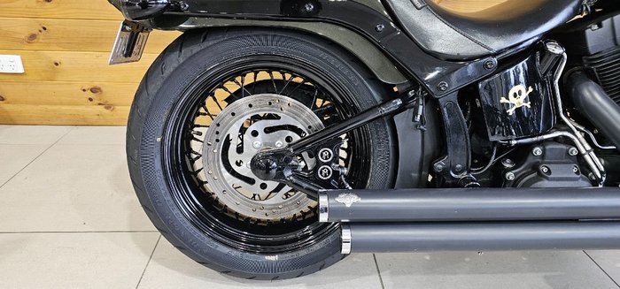 2009 Harley-davidson FLSTSB SOFTAIL CROSS BONES Black