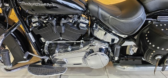 2018 Harley-davidson FLDE DELUXE (107) Black