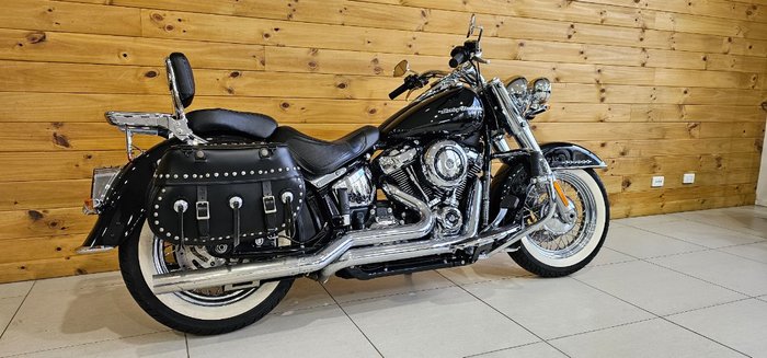 2018 Harley-davidson FLDE DELUXE (107) Black