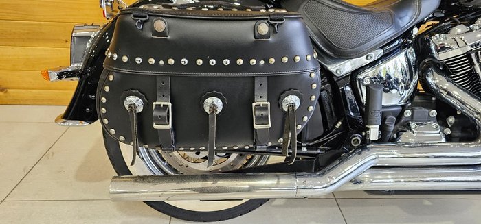 2018 Harley-davidson FLDE DELUXE (107) Black