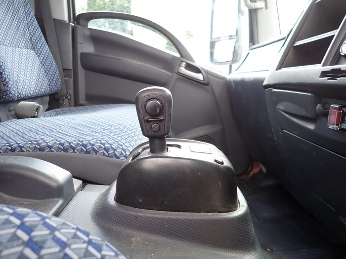 2022 ISUZU NPR 45/55-155 BLUE