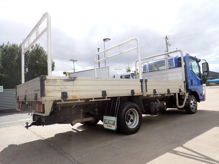 2022 ISUZU NPR 45/55-155 BLUE