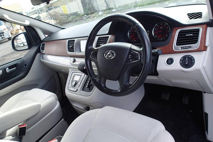 2017 LDV G10 SV7A Obsidian Black