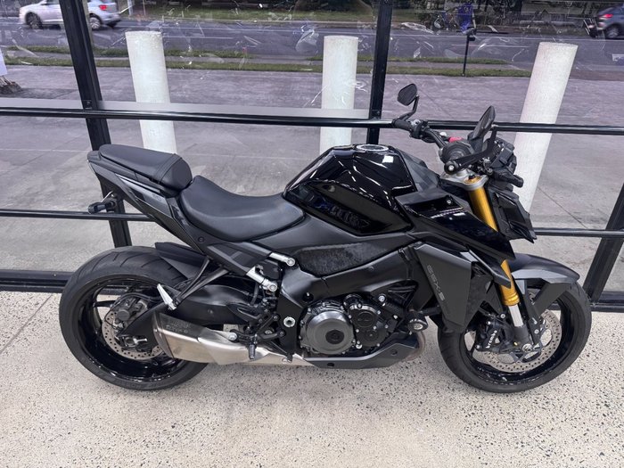 2023 Suzuki GSX-S1000 BLACK
