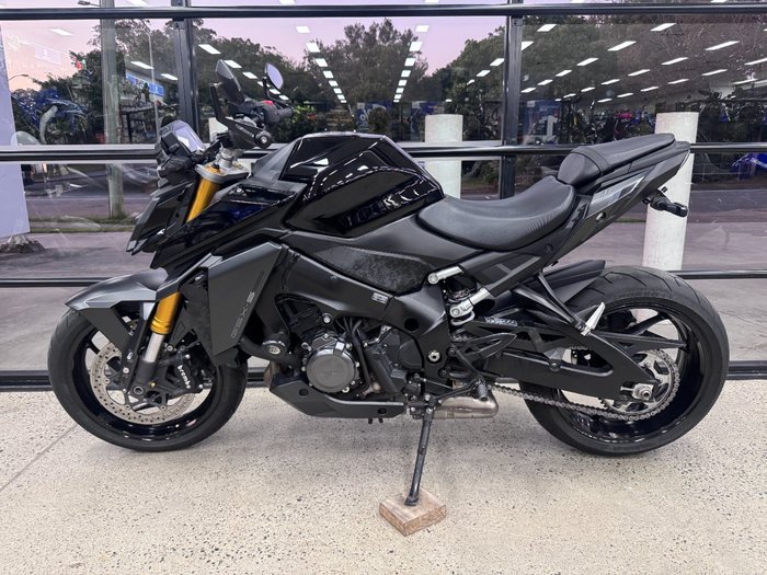 2023 Suzuki GSX-S1000 BLACK