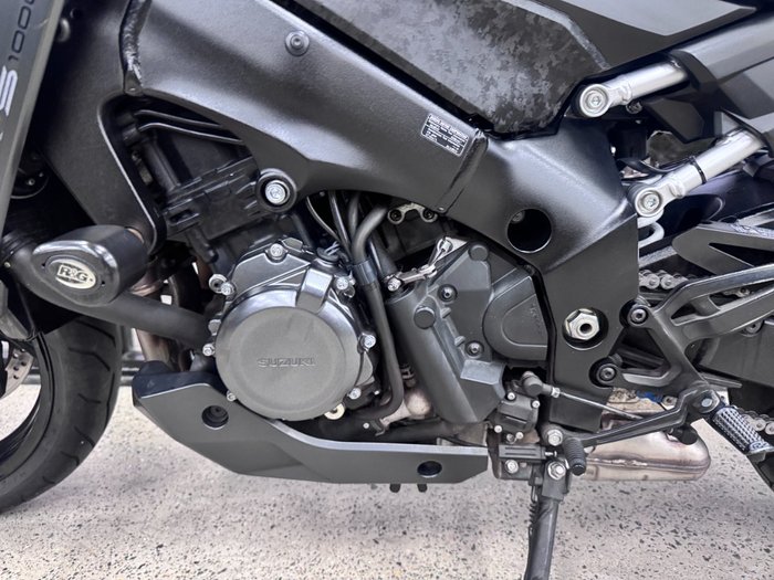 2023 Suzuki GSX-S1000 BLACK