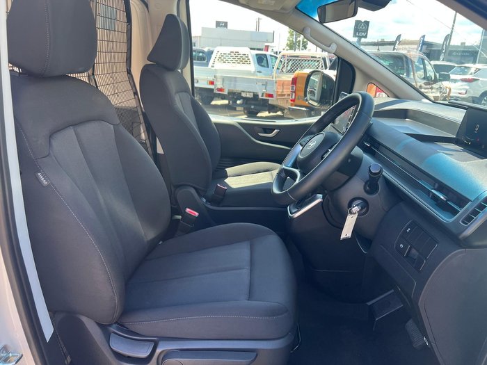2024 Hyundai STARIA LOAD