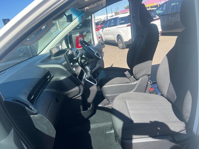 2024 Hyundai STARIA LOAD US4.V3 MY25 Creamy White