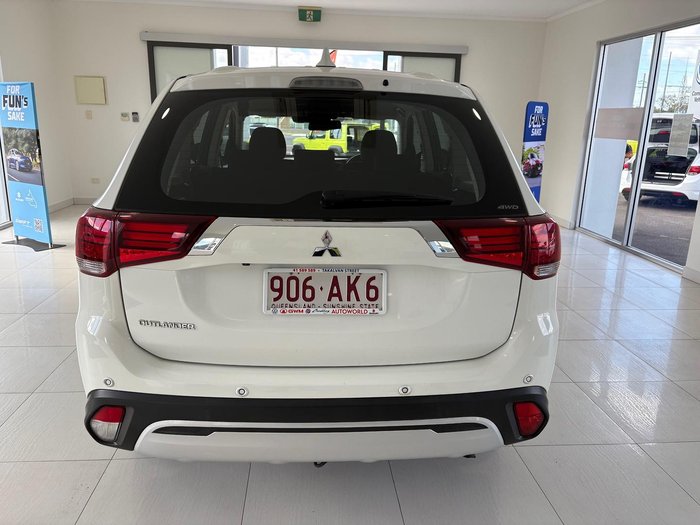 2020 Mitsubishi Outlander ES ZL MY21 AWD White