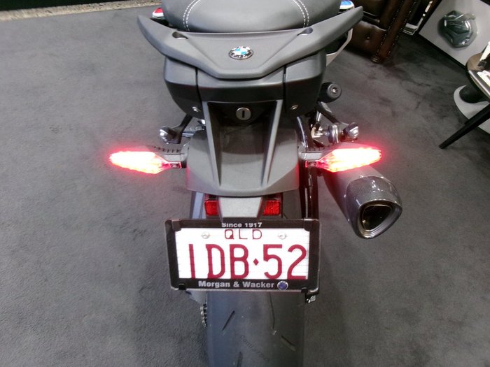 2025 BMW Motorrad M 1000 XR LIGHTWHITE UNI/M MOTORSPORT