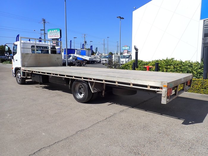 2016 HINO FE 500 white