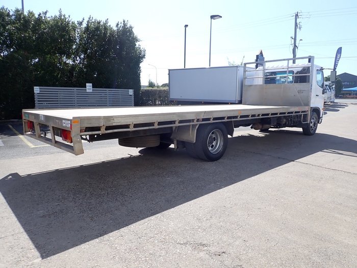 2016 HINO FE 500 white