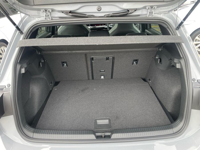 2024 Volkswagen Golf 110TSI R-Line