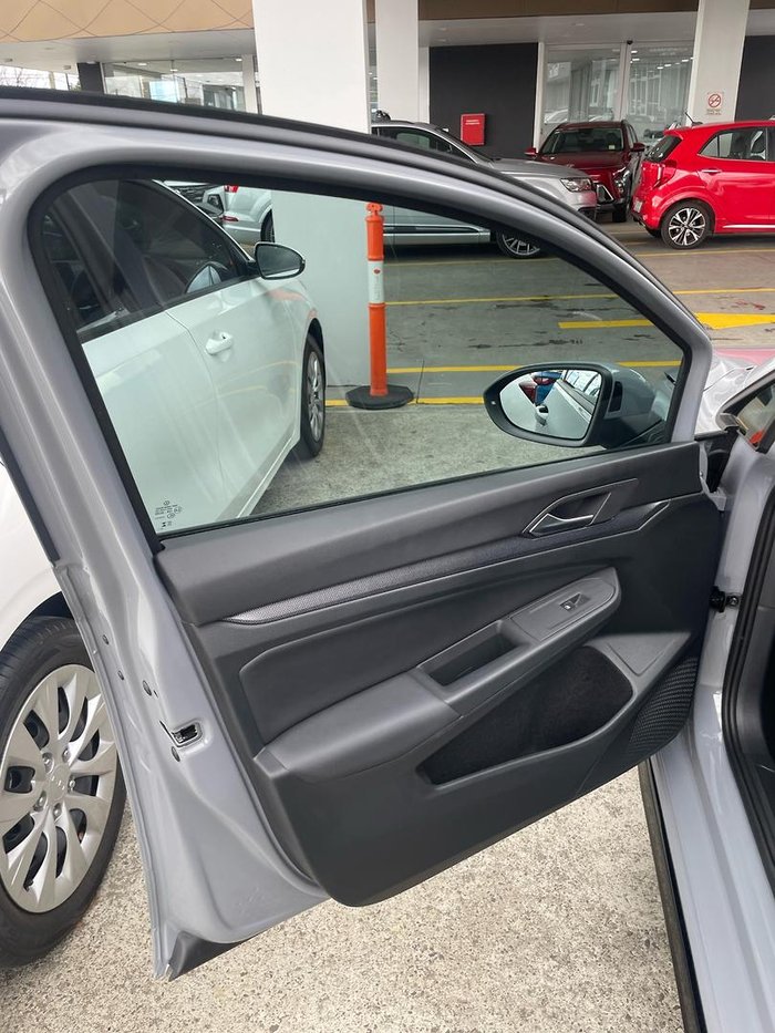 2024 Volkswagen Golf 110TSI R-Line