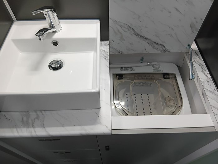 2025 Red Centre Tanami Plus 186 Type B (was $143,990 now $134,990)