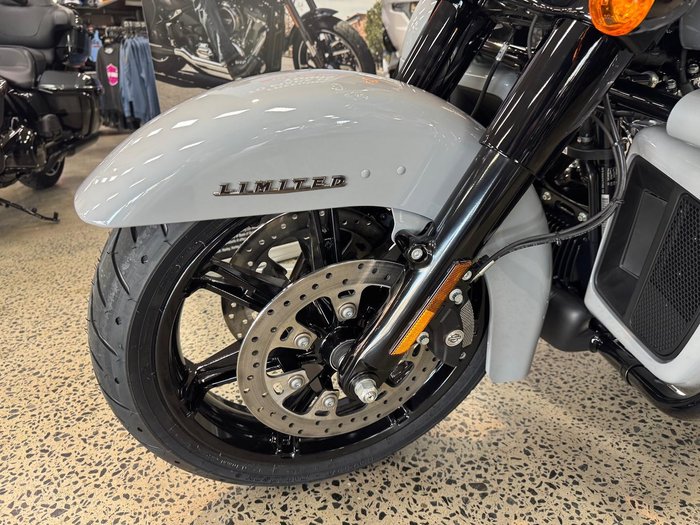 2024 Harley-Davidson Ultra Limited 114 (FLHTK) Touring Grey