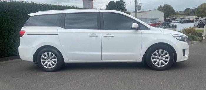 2017 Kia Carnival S
