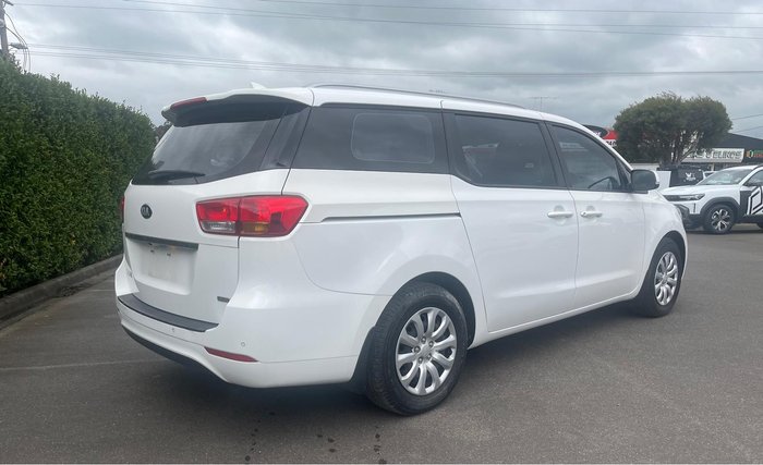 2017 Kia Carnival S