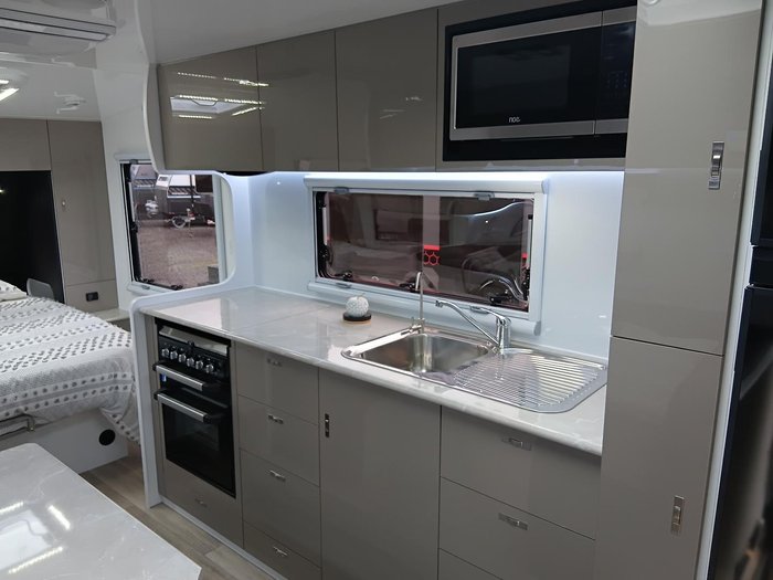 2025 Red Centre Tanami Plus 208 Type A (was $145,990 now $140,990)