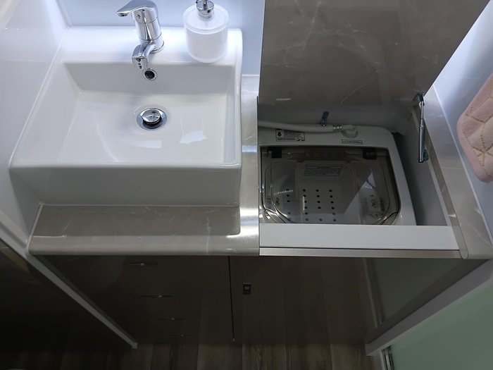 2025 Red Centre Tanami Plus 208 Type A (was $145,990 now $140,990)