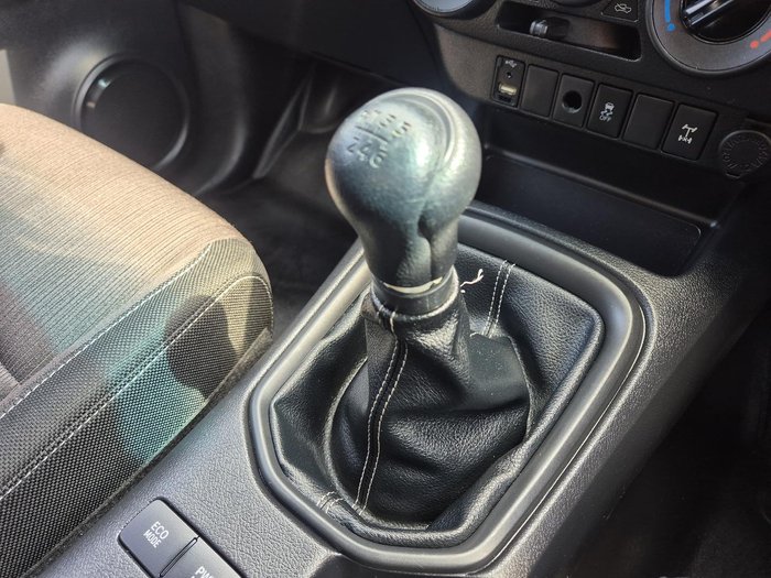 2018 Toyota Hilux SR