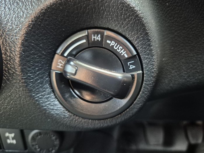 2018 Toyota Hilux SR