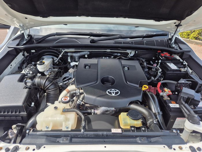 2018 Toyota Hilux SR