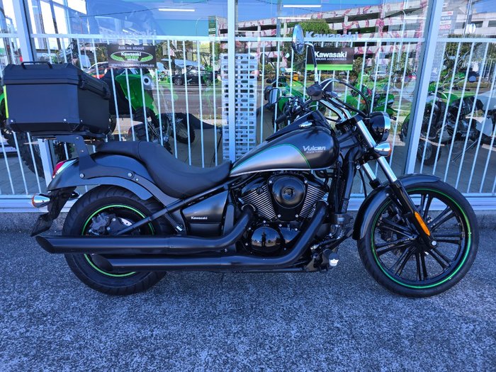 2016 Kawasaki VULCAN 900 (VN900) CLASSIC Black
