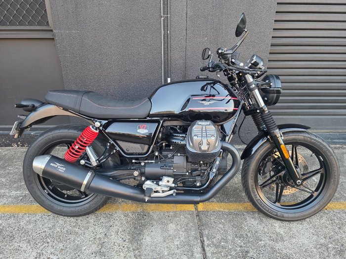 2024 MOTO GUZZI V7 STONE GREY