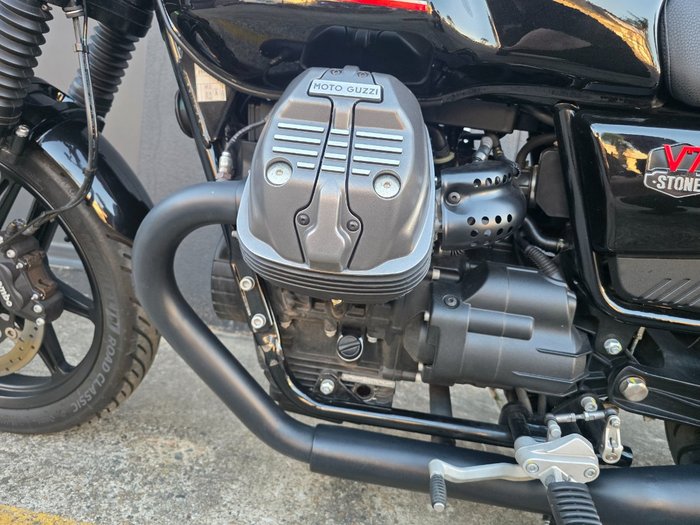 2024 MOTO GUZZI V7 STONE GREY