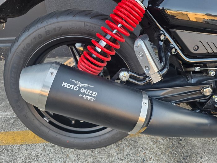 2024 MOTO GUZZI V7 STONE GREY