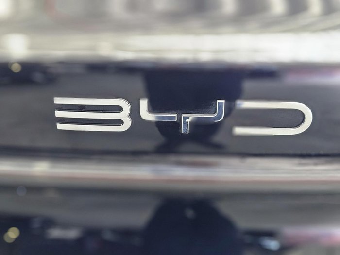 2023 BYD Seal Premium Cosmos Black