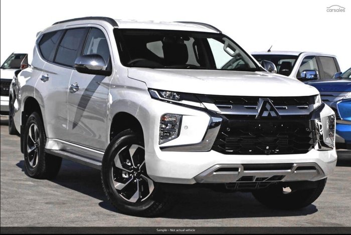 2025 Mitsubishi Pajero Exceed (4WD) 7 Seat