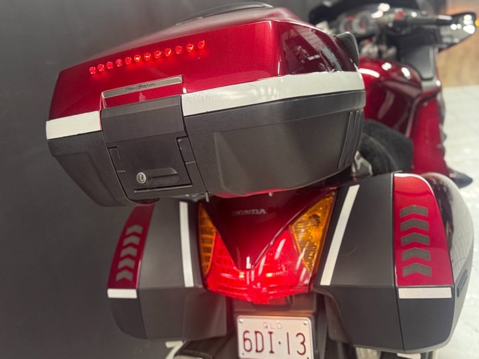 2004 Honda ST1300A Red